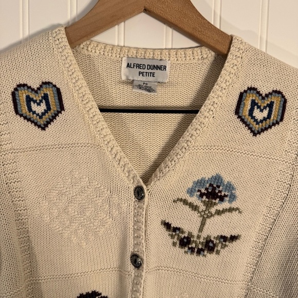 Vintage Alfred Dunner Womens Cream Embroidered Button Cardigan Size Petite Small - Picture 2 of 16